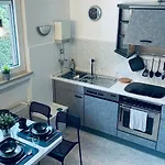 Gna01 - Grosse Mit 7 Betten, Grosse Kueche, 2 Balkone & Parkplatz Lüdenscheid