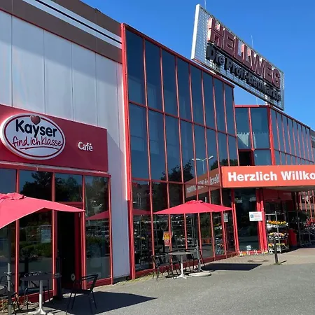 Große Mit 7 Betten, Große Küche, Balkon Apartment *