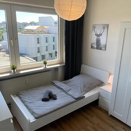Grosse Mit 7 Betten, Grosse Kueche, Balkon Luedenscheid