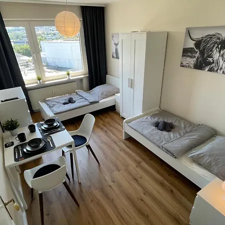 Gna01 - Grosse Mit 7 Betten, Grosse Kueche, 2 Balkone & Parkplatz * Lüdenscheid