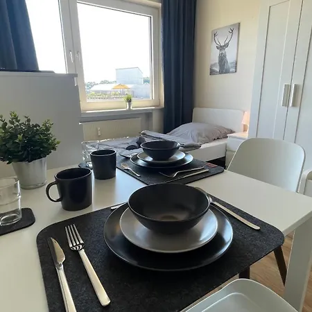 Große Mit 7 Betten, Große Küche, Balkon Apartment *