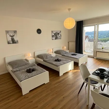 Große Mit 7 Betten, Große Küche, Balkon Apartment *