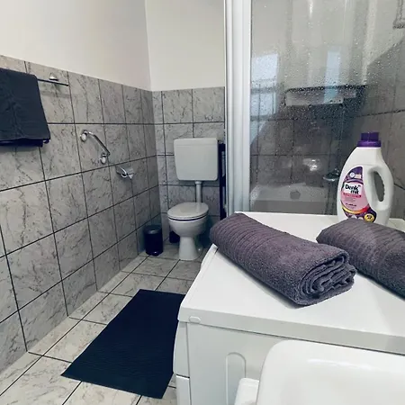 Große Mit 7 Betten, Große Küche, Balkon * Lüdenscheid