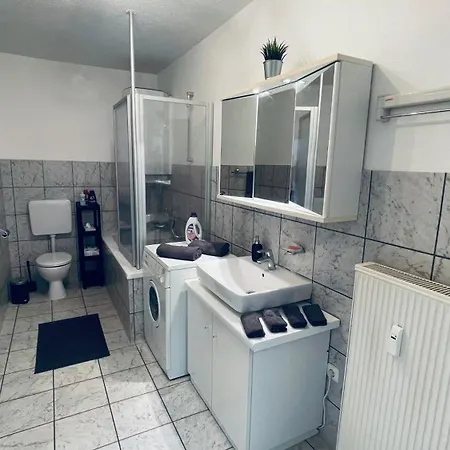 Große Mit 7 Betten, Große Küche, Balkon