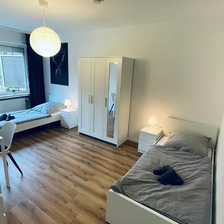 Grosse Mit 7 Betten, Grosse Kueche, Balkon Luedenscheid