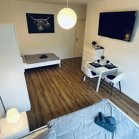 Grosse Mit 7 Betten, Grosse Kueche, Balkon * Luedenscheid