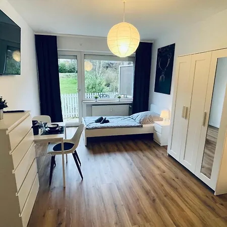 Apartment Grosse Mit 7 Betten, Grosse Kueche, Balkon Luedenscheid