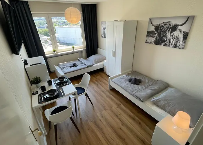 Gna01 - Grosse Mit 7 Betten, Grosse Kueche, 2 Balkone & Parkplatz * Lüdenscheid