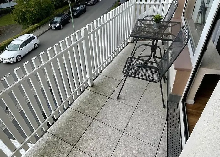 Gna01 - Grosse Mit 7 Betten, Grosse Kueche, 2 Balkone & Parkplatz Lüdenscheid