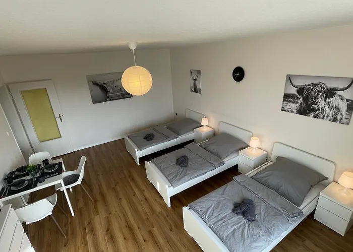 Appartement Gna01 - Grosse Mit 7 Betten, Grosse Kueche, 2 Balkone & Parkplatz Lüdenscheid