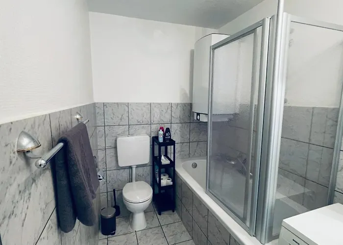 Gna01 - Grosse Mit 7 Betten, Grosse Kueche, 2 Balkone & Parkplatz *