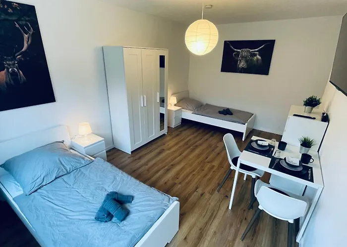 Gna01 - Grosse Mit 7 Betten, Grosse Kueche, 2 Balkone & Parkplatz Appartement *