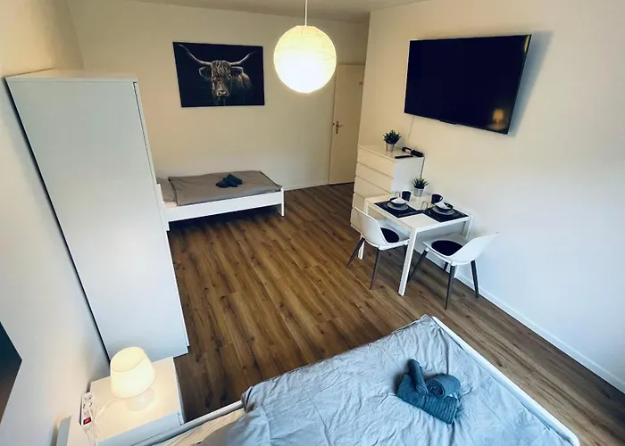 Gna01 - Grosse Mit 7 Betten, Grosse Kueche, 2 Balkone & Parkplatz * Lüdenscheid