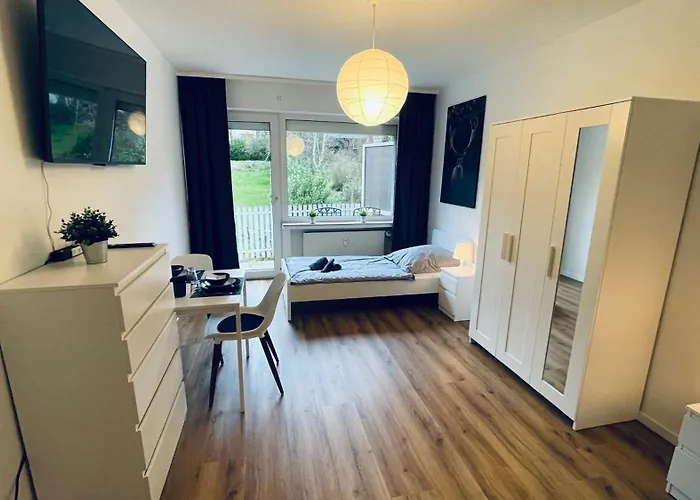 Appartement Gna01 - Grosse Mit 7 Betten, Grosse Kueche, 2 Balkone & Parkplatz Lüdenscheid